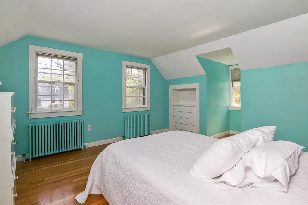 7 Davis Avenue Durham NH 03824