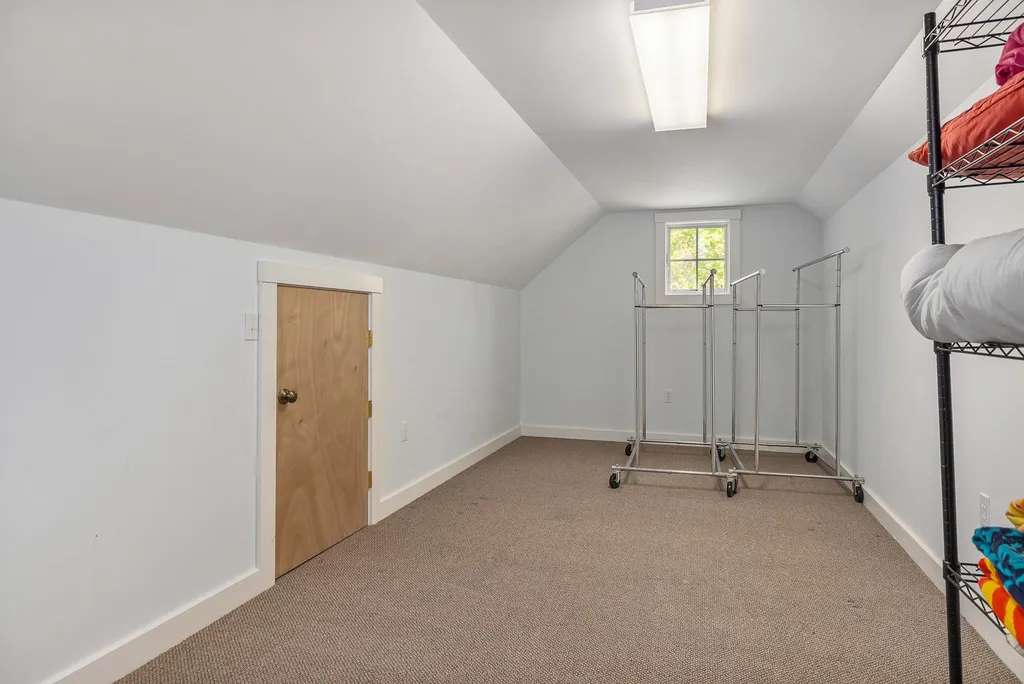 7 Davis Avenue Durham NH 03824