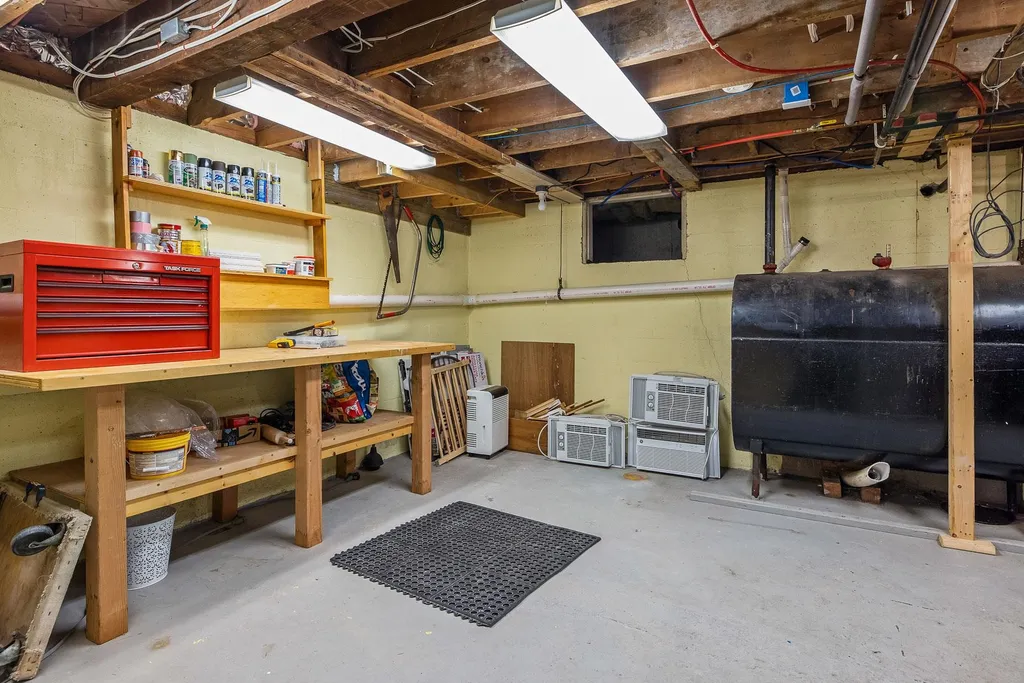 7 Davis Avenue Durham NH 03824