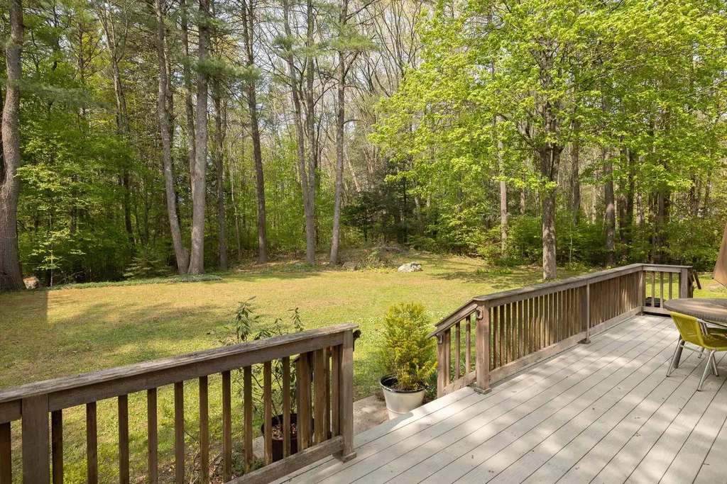 7 Davis Avenue Durham NH 03824