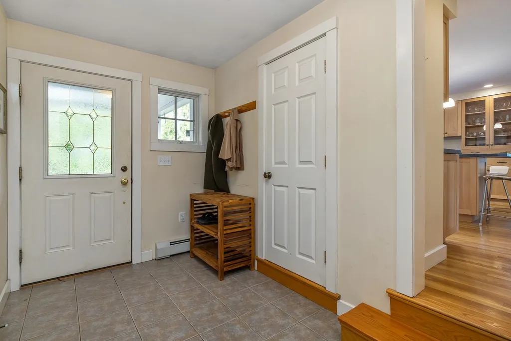 7 Davis Avenue Durham NH 03824