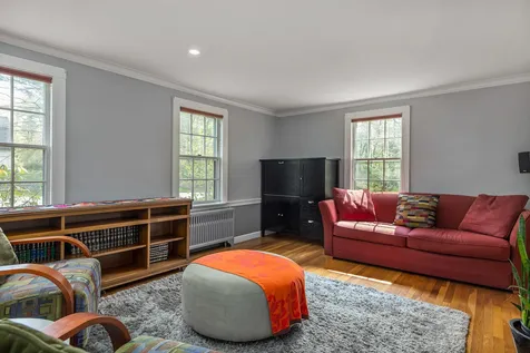 7 Davis Avenue Durham NH 03824