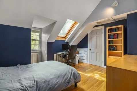 7 Davis Avenue Durham NH 03824