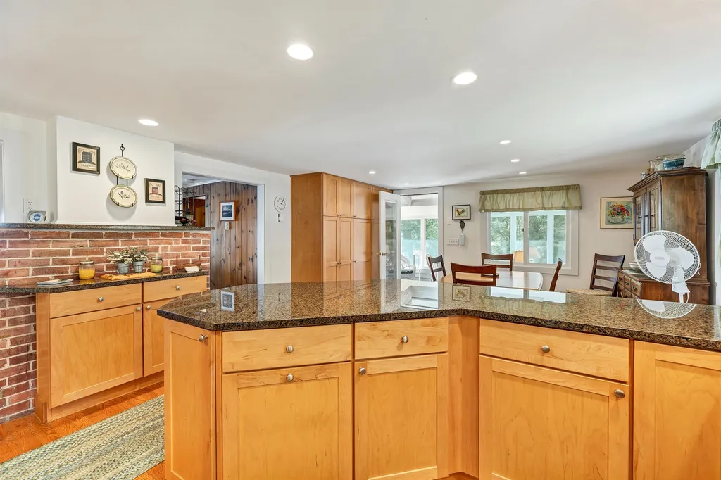 32 South Kenney Shore Road Wolfeboro NH 03894