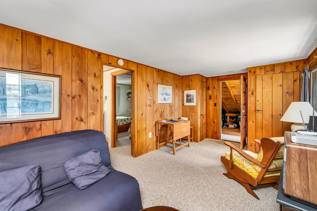 32 South Kenney Shore Road Wolfeboro NH 03894