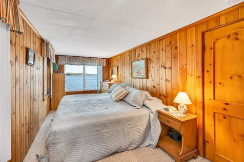 32 South Kenney Shore Road Wolfeboro NH 03894