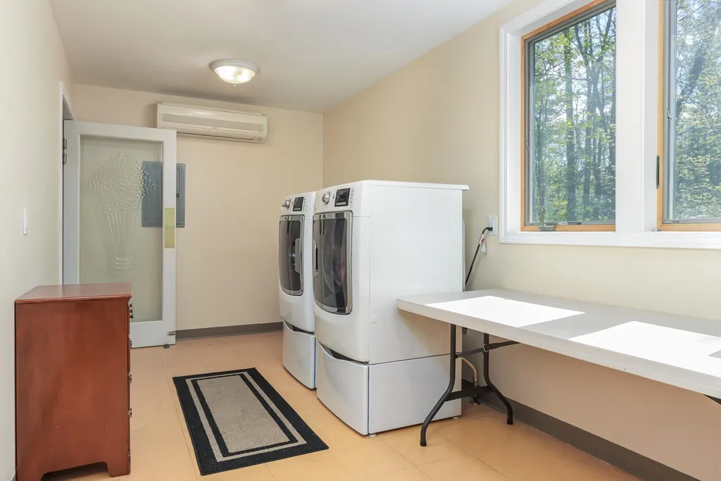 2 Fox Meadow Drive Bow NH 03304
