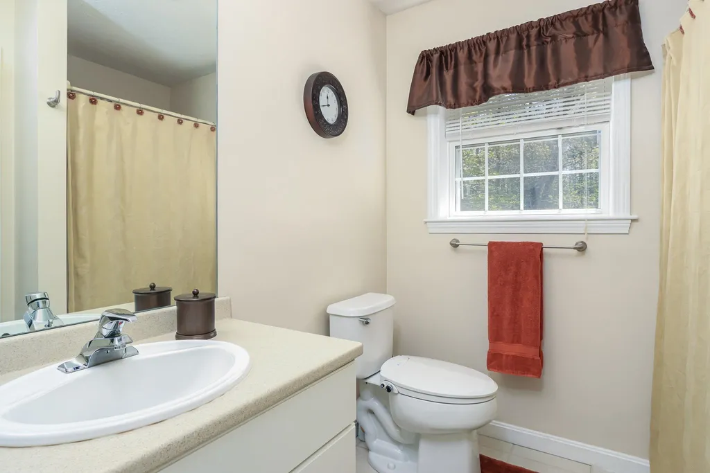 2 Fox Meadow Drive Bow NH 03304