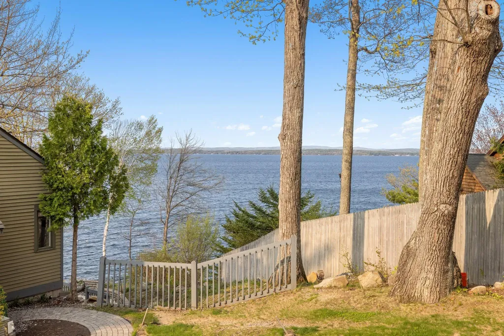 2696 Lake Shore Road Gilford NH 03249