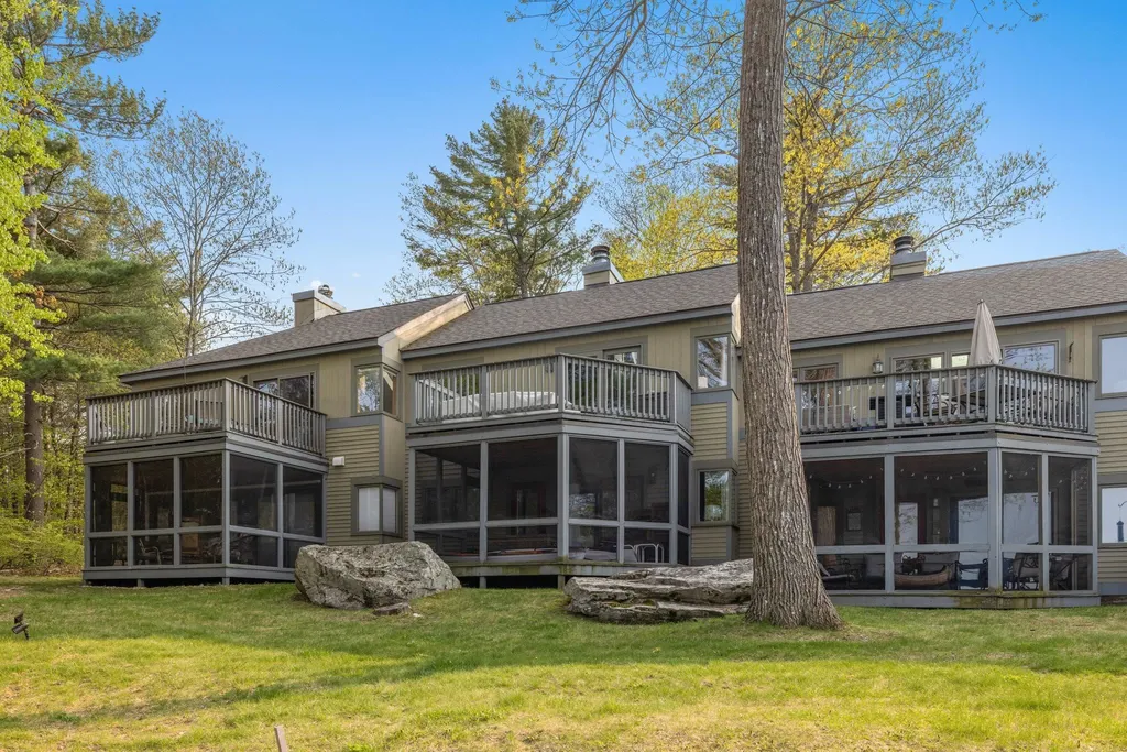 2696 Lake Shore Road Gilford NH 03249