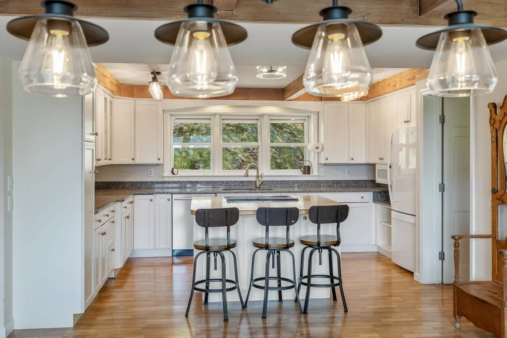 153 Upper Pasture Road Norwich VT 05055