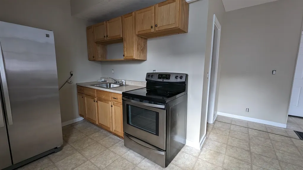 28 Arlington Street Manchester NH 03104
