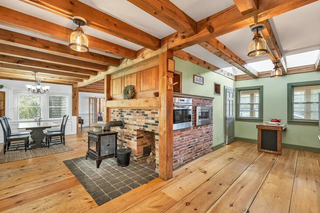 261 Pine Hill Road Wolfeboro NH 03894