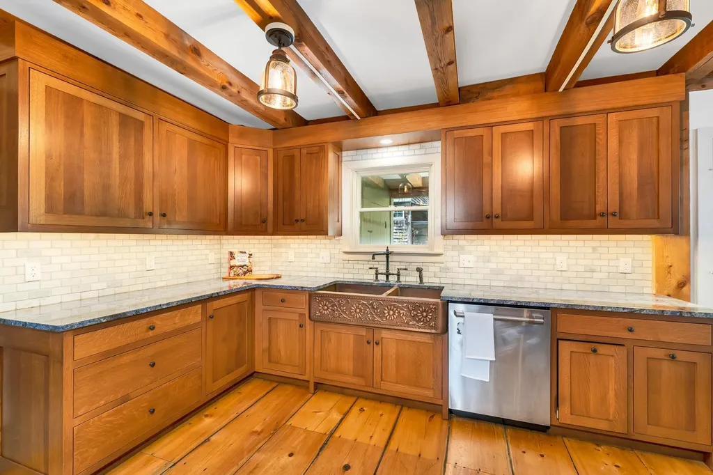 261 Pine Hill Road Wolfeboro NH 03894
