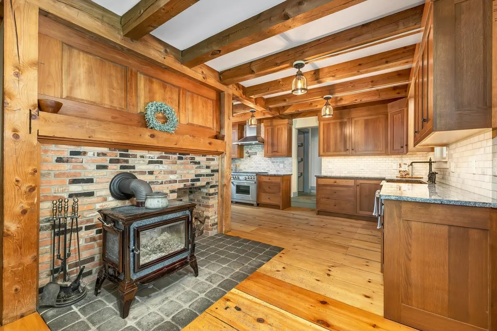 261 Pine Hill Road Wolfeboro NH 03894