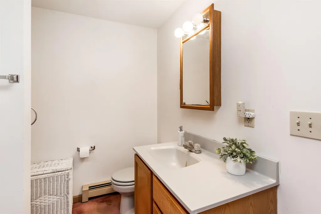 3173 Hinesburg Road Richmond VT 05477