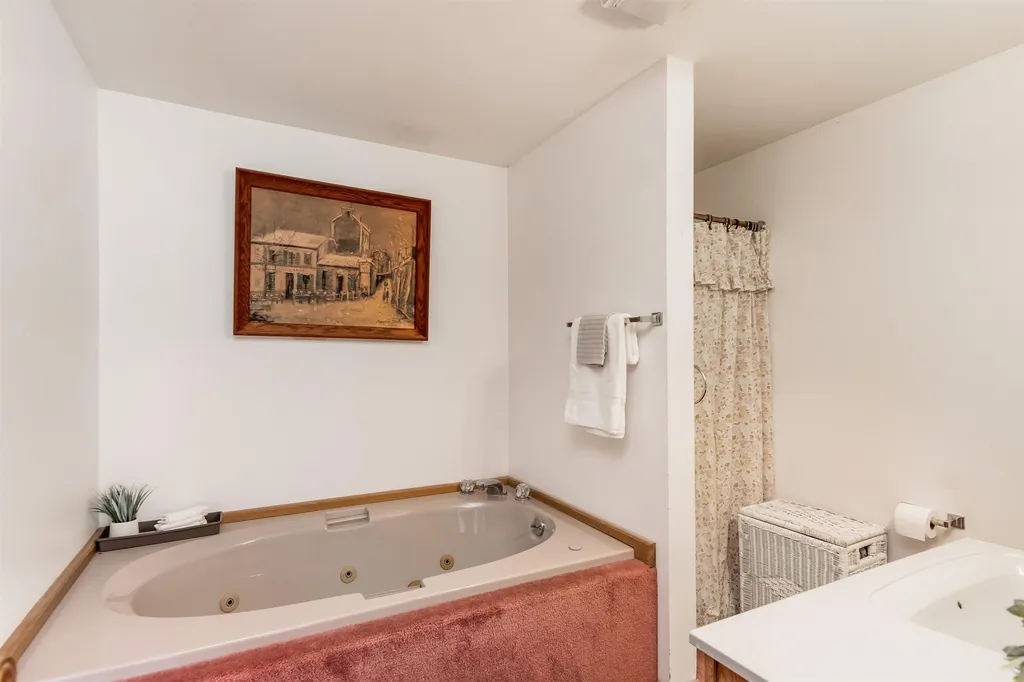 3173 Hinesburg Road Richmond VT 05477