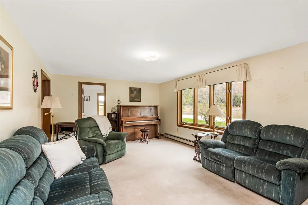 3173 Hinesburg Road Richmond VT 05477