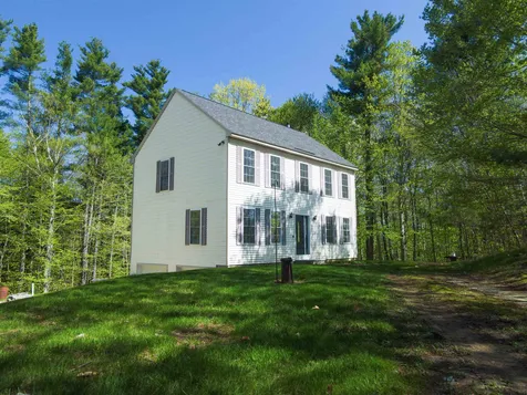 83 Range Road Northwood NH 03261