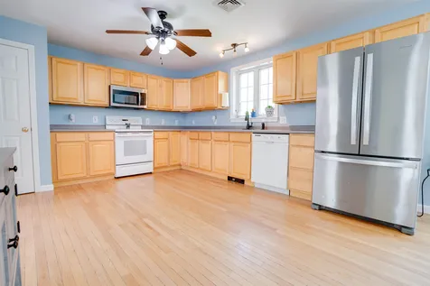 83 Range Road Northwood NH 03261