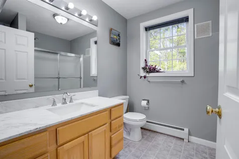 83 Range Road Northwood NH 03261