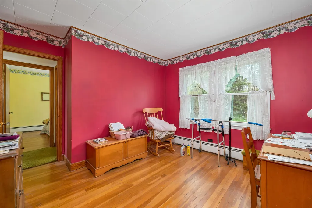 11 Clow Road Wolfeboro NH 03894