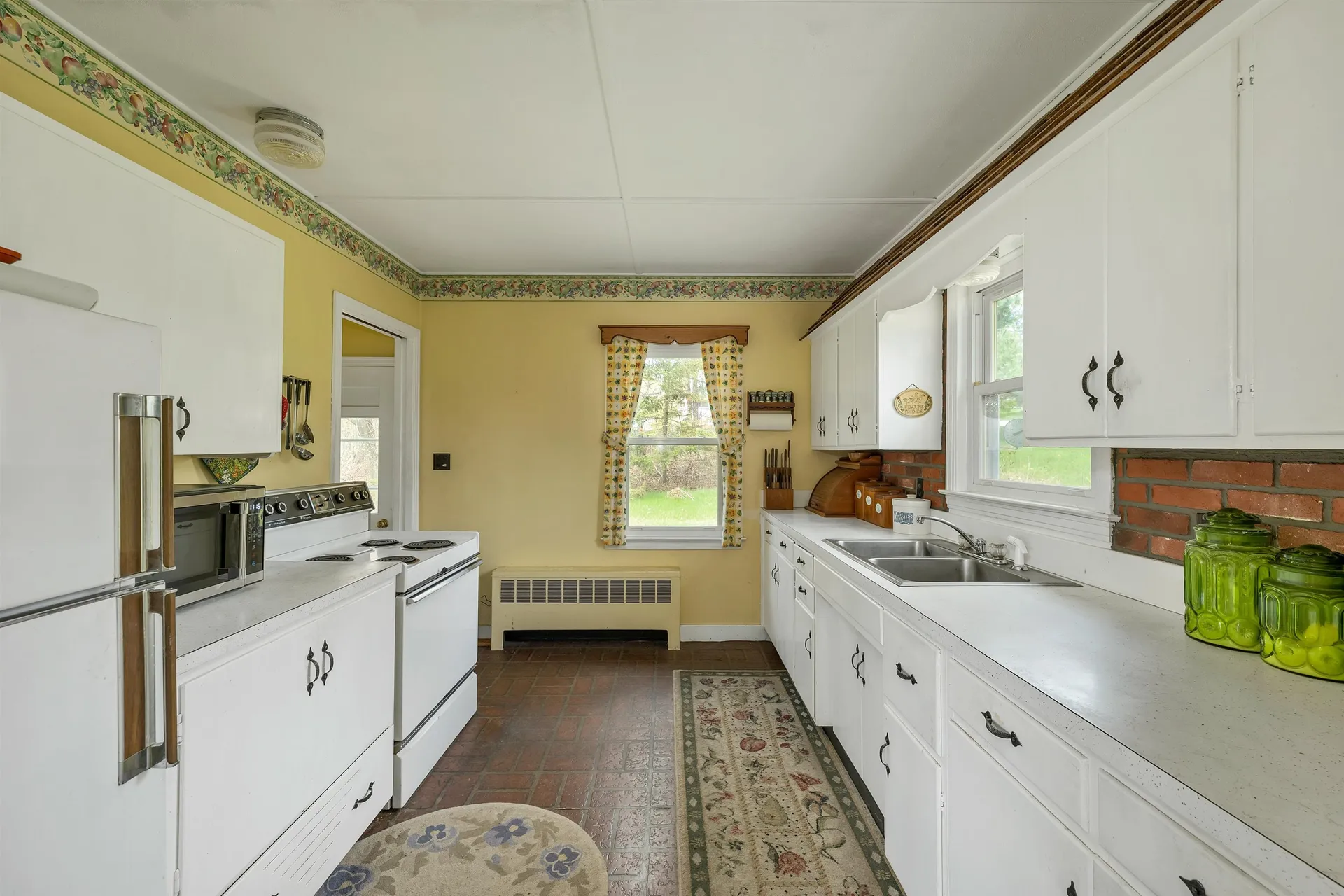 11 Clow Road Wolfeboro NH 03894