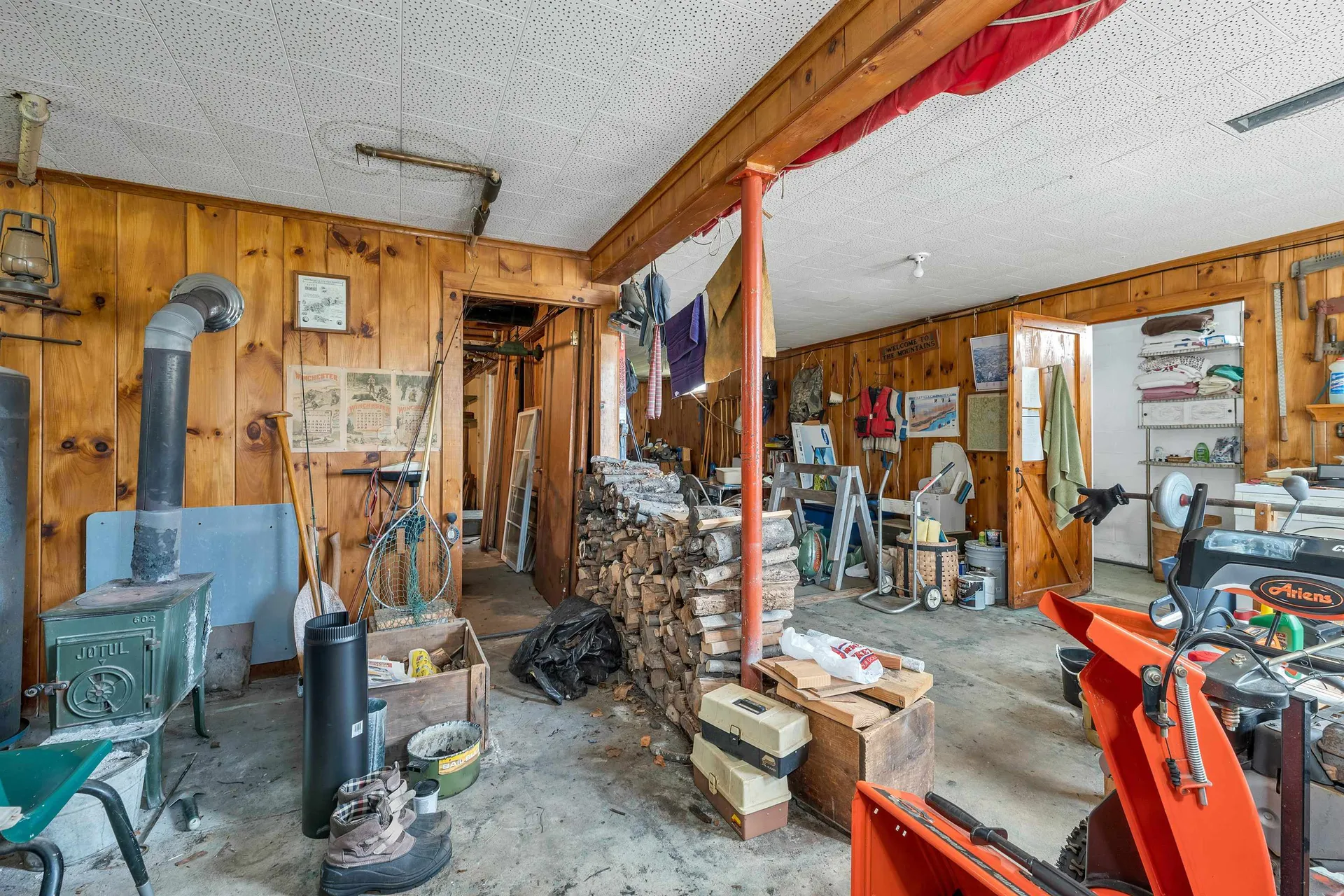 11 Clow Road Wolfeboro NH 03894
