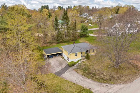 11 Clow Road Wolfeboro NH 03894