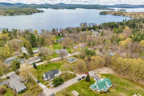 11 Clow Road Wolfeboro NH 03894