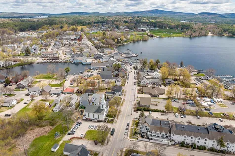 11 Clow Road Wolfeboro NH 03894