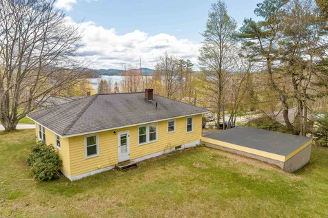 11 Clow Road Wolfeboro NH 03894