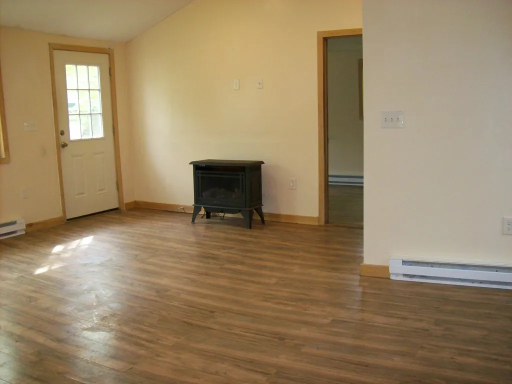 27 Karen Road Middleton NH 03887