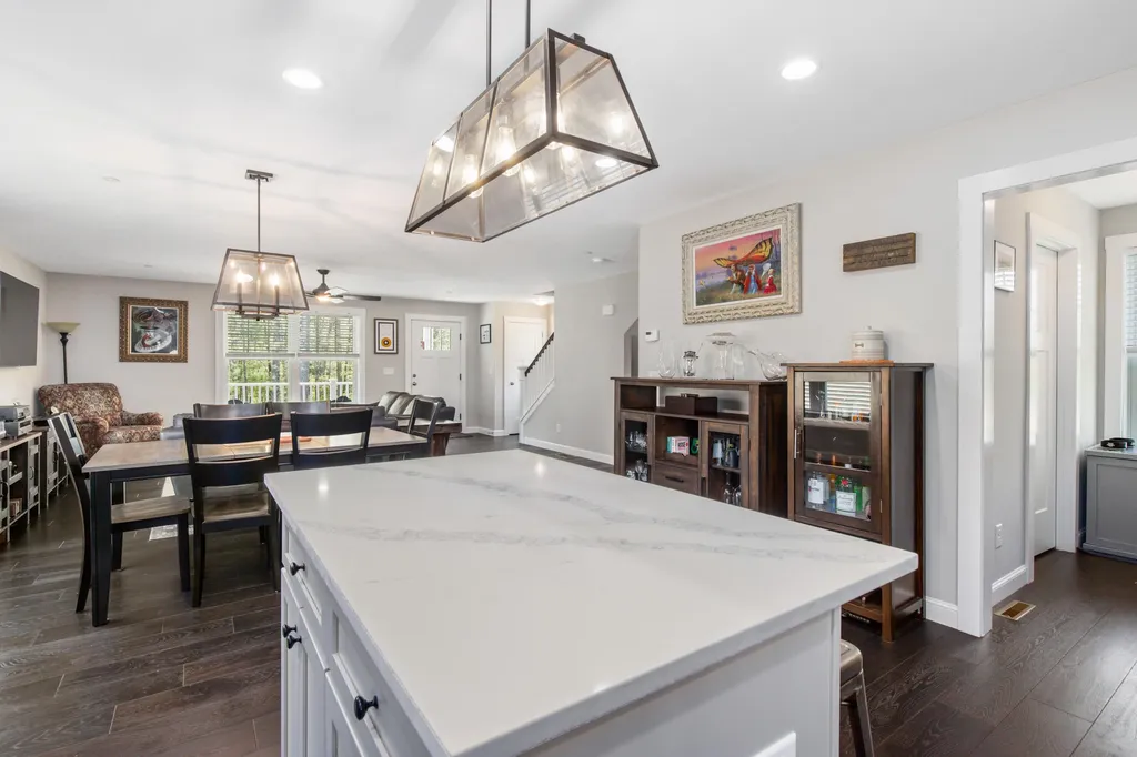 44 Landmark Hill Lane Kittery ME 03904