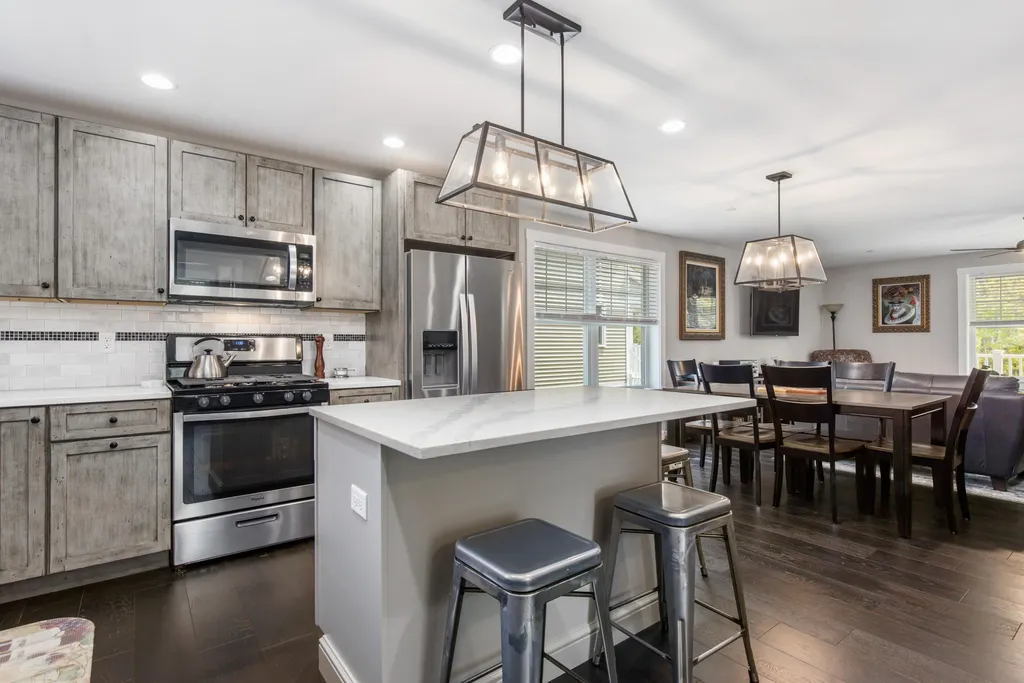 44 Landmark Hill Lane Kittery ME 03904