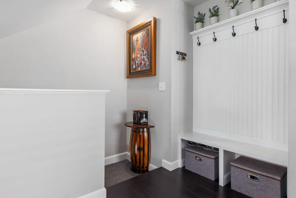 44 Landmark Hill Lane Kittery ME 03904