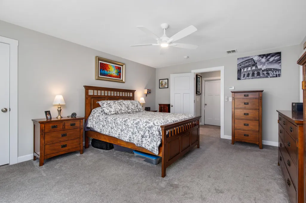 44 Landmark Hill Lane Kittery ME 03904