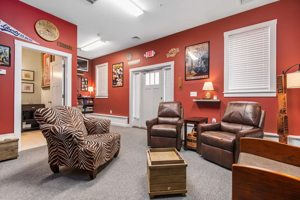 44 Landmark Hill Lane Kittery ME 03904