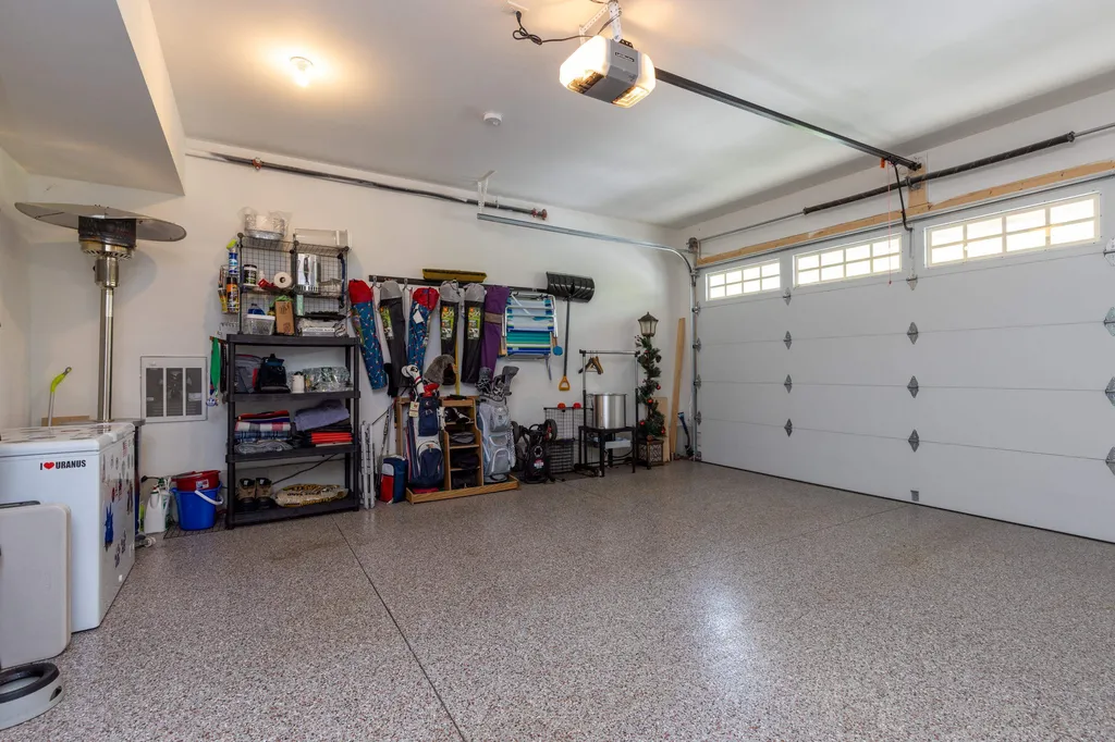 44 Landmark Hill Lane Kittery ME 03904