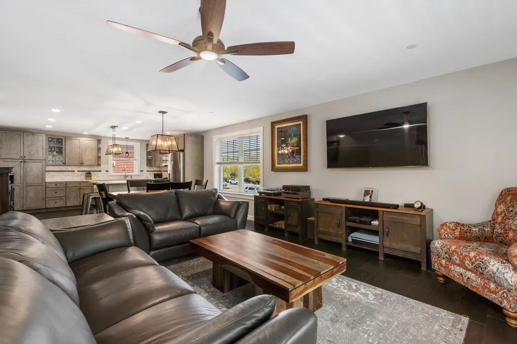 44 Landmark Hill Lane Kittery ME 03904