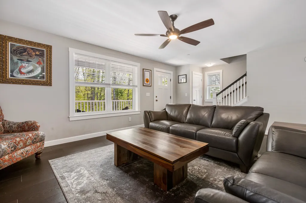 44 Landmark Hill Lane Kittery ME 03904