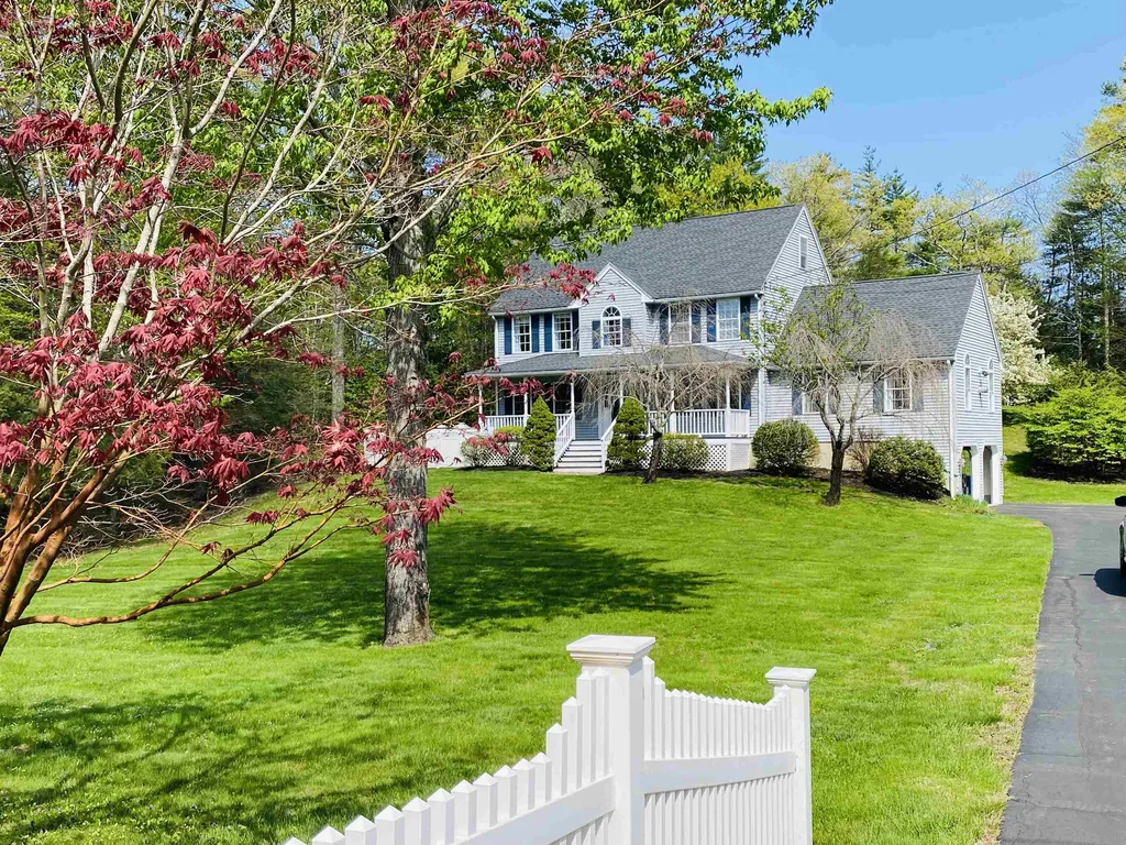 5 Diane Lane Sandown NH 03873