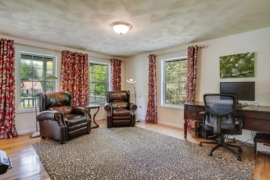 5 Diane Lane Sandown NH 03873