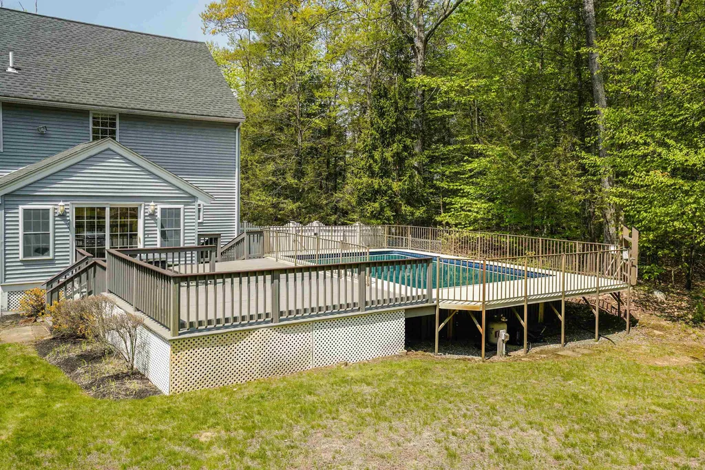 5 Diane Lane Sandown NH 03873