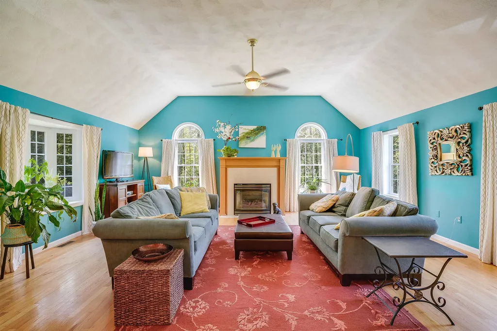 5 Diane Lane Sandown NH 03873