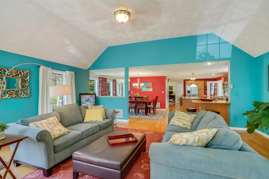 5 Diane Lane Sandown NH 03873