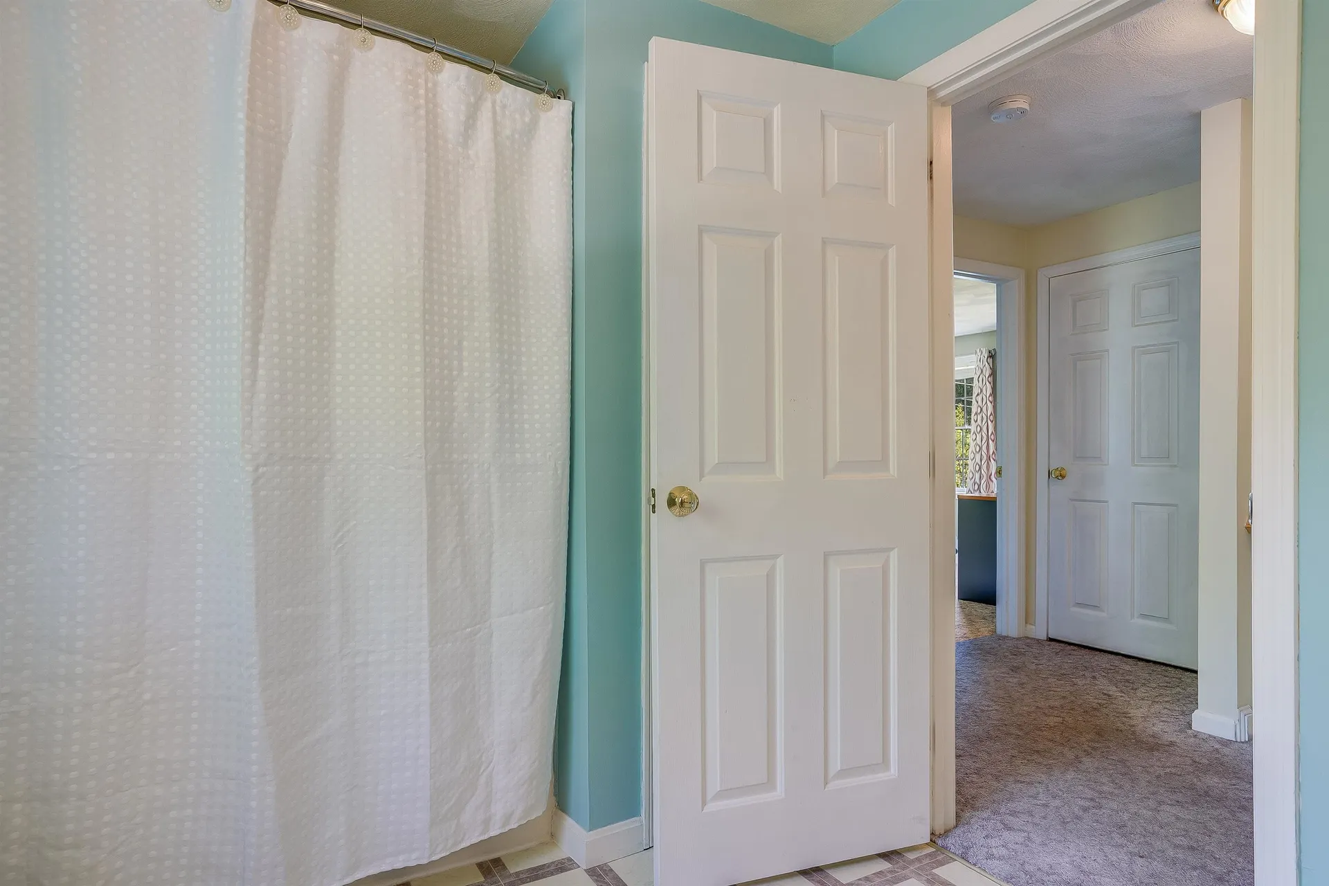 5 Diane Lane Sandown NH 03873