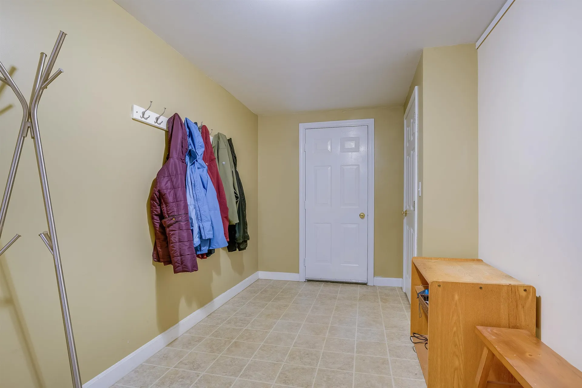 5 Diane Lane Sandown NH 03873