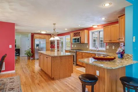 5 Diane Lane Sandown NH 03873