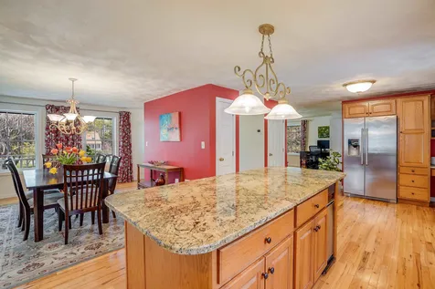 5 Diane Lane Sandown NH 03873